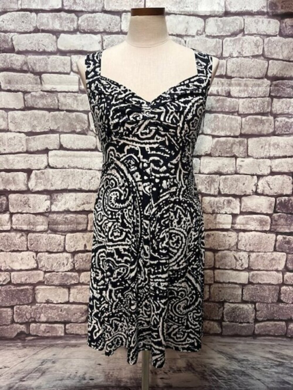Ann Taylor LOFT Sleeveless Dress Size 4